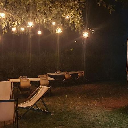 Cabane 2/3 Pers Au Camping Les Patis Nazelles-Negron Buitenkant foto